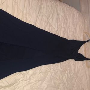 Beautiful flowing navy maxi dress W/ slit & straps